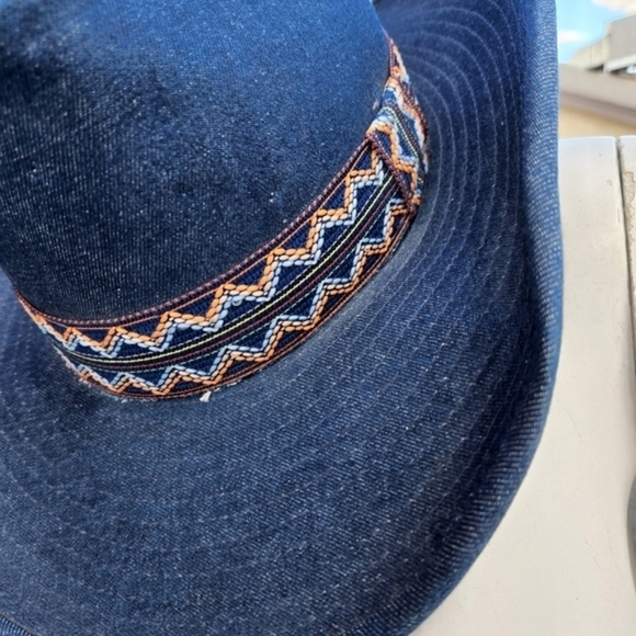 JEAN DUKES OF HAZZARD’s 1970s Hat - Picture 7 of 12